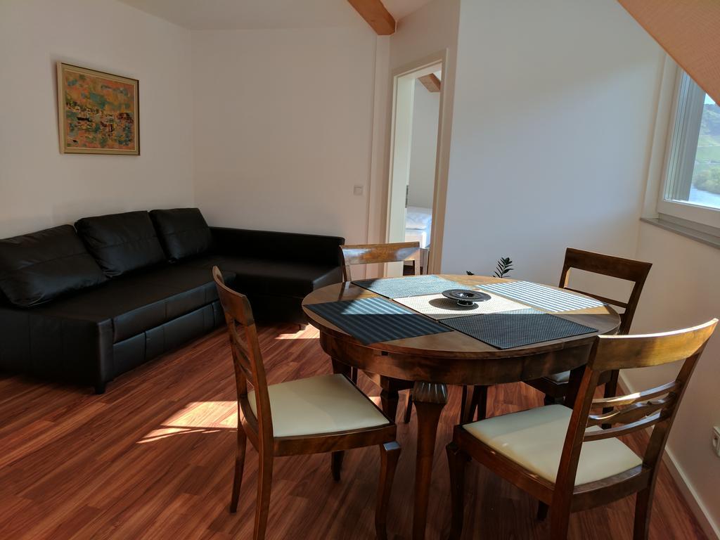 Ferienwohnung Zum Klosterruinenblick Kröv Exterior foto