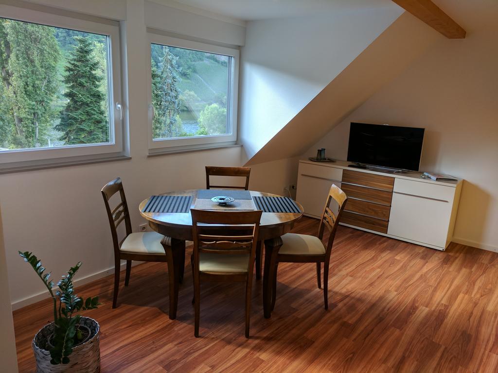 Ferienwohnung Zum Klosterruinenblick Kröv Exterior foto
